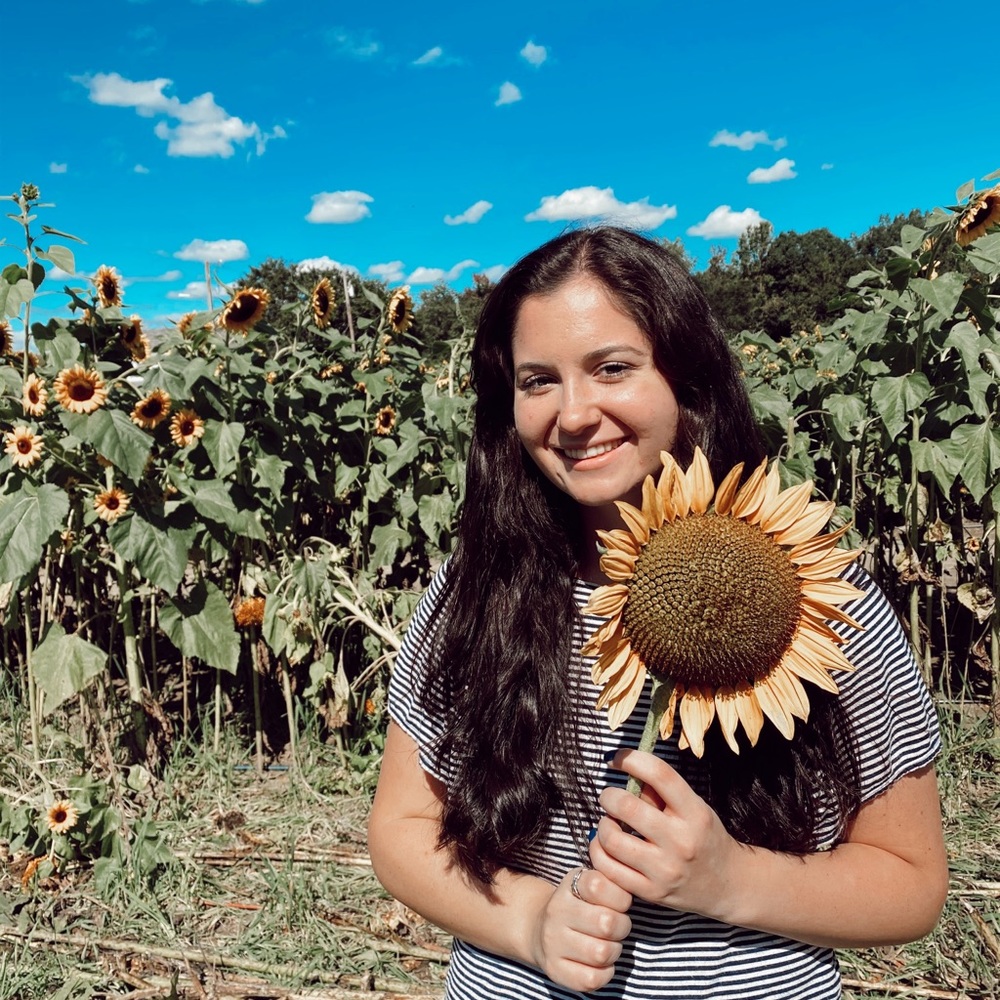 Meet your Posher, Ioli